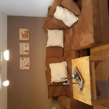 Gepflegte 2 Zimmerwohnung In Apartman *